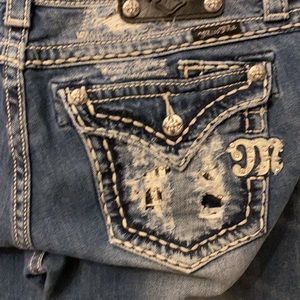 Miss Me Capris Size 31